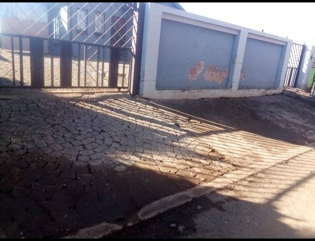 2 BEDROOM HOUSE FOR SALE IN SOSHANGUVE XX